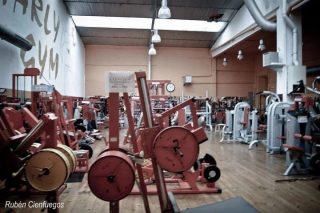 Charly Gym & Fitness