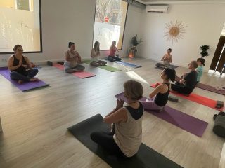 LESTUDI -YOGA-