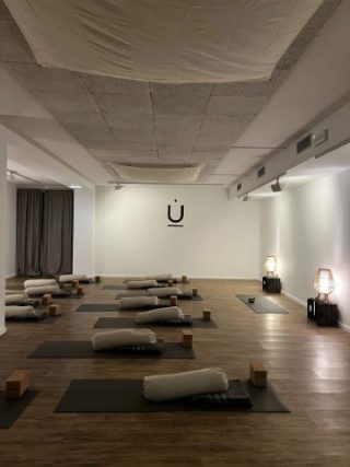 Une Yoga Studio