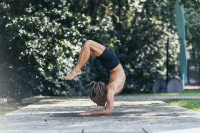Ashtanga Yoga Valencia - Cosmin Yogi