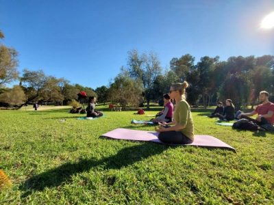 Clases de Yoga - Vida de Yoguis by Estefanía Mora