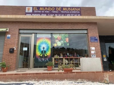 EL MUNDO DE MUNANA