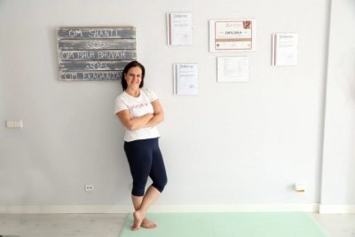 Yoga y +.